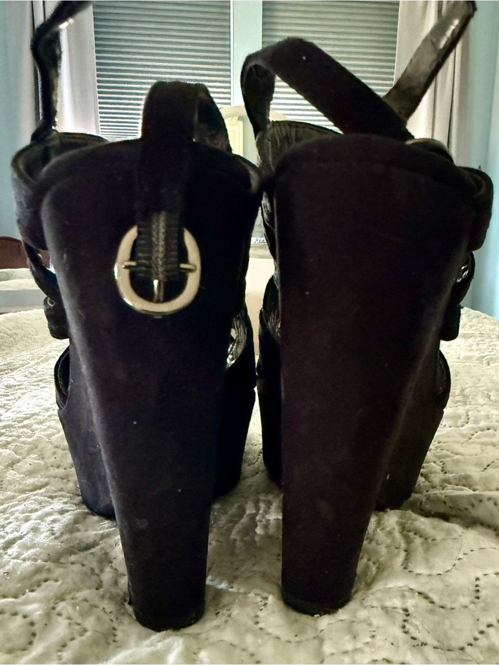 Sexy Carlos Santana Black Suede Platform Wedge Sandals (Size 7) - Picture 4 of 8